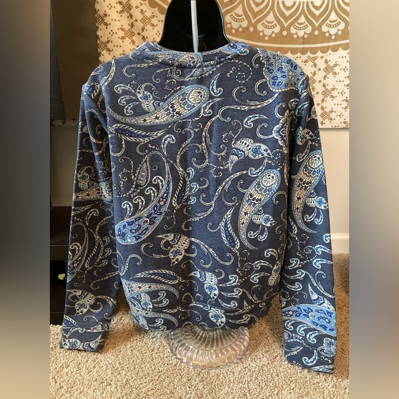 H&M Blue Paisley Pullover Sweatshirt. Size Small. NWOT - Picture 2 of 6